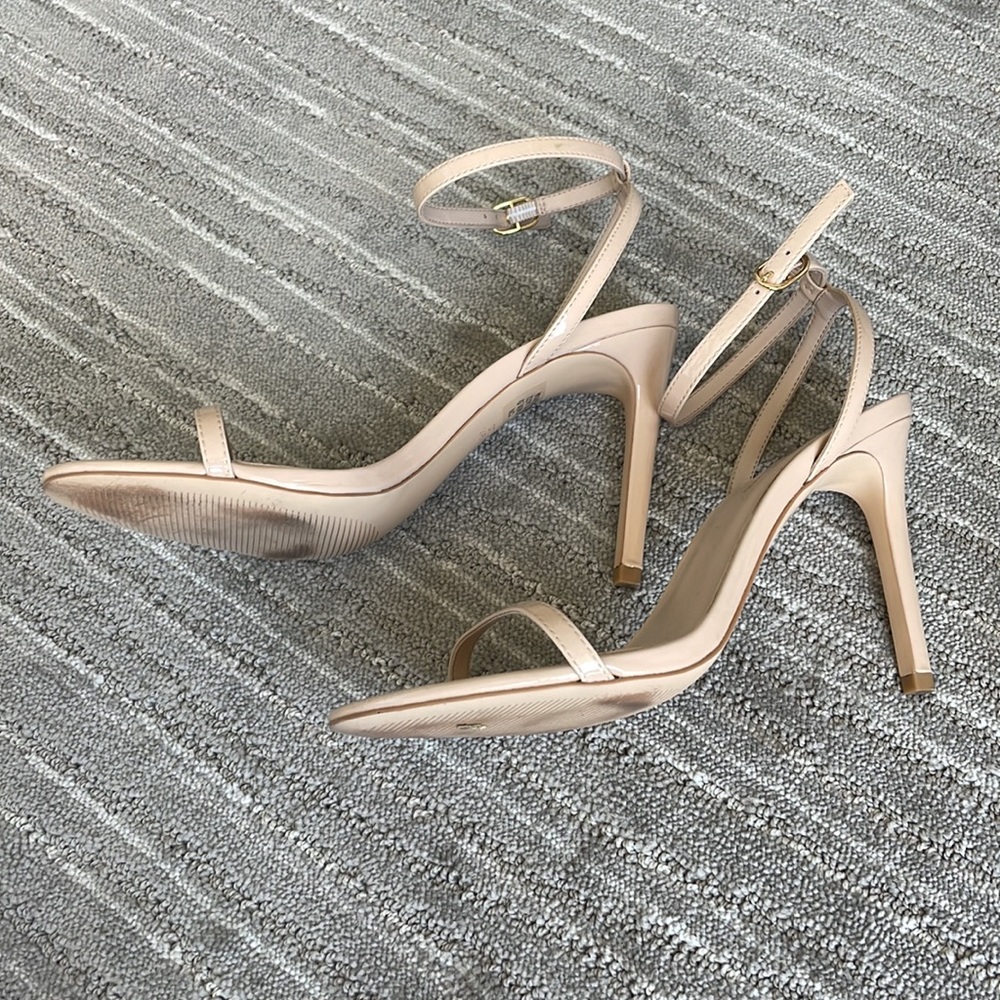 Stuart Weitzman classic nude simple strap heel